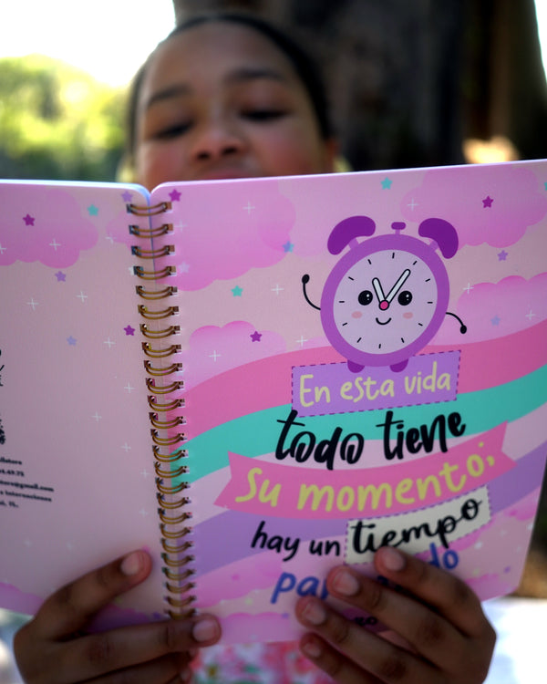Diario Devocional para Niñas - Mariposas (Eclesiastés 3:1)